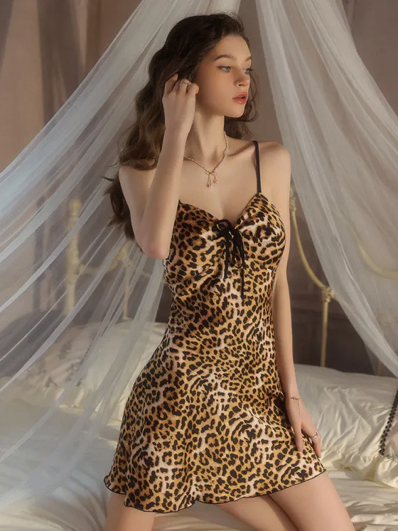 Leopard print sexy sleepwear 2026 spring autumn ice silk high-end suspender nightgown small chest