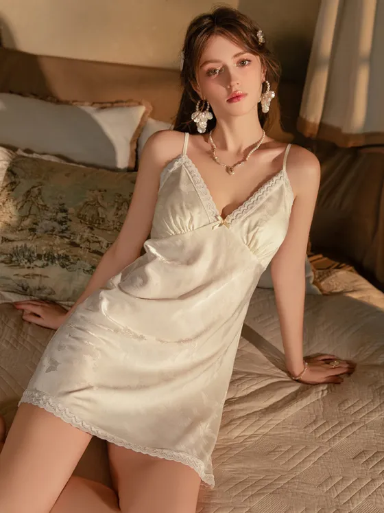 Sexy sleepwear women 2026 new summer satin print high-end padded cups beautiful small chest suspender nightgown